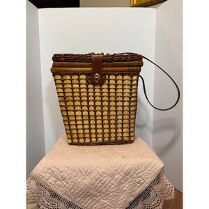 Wicker Picnic Basket w Leather Strap Gingham Lining